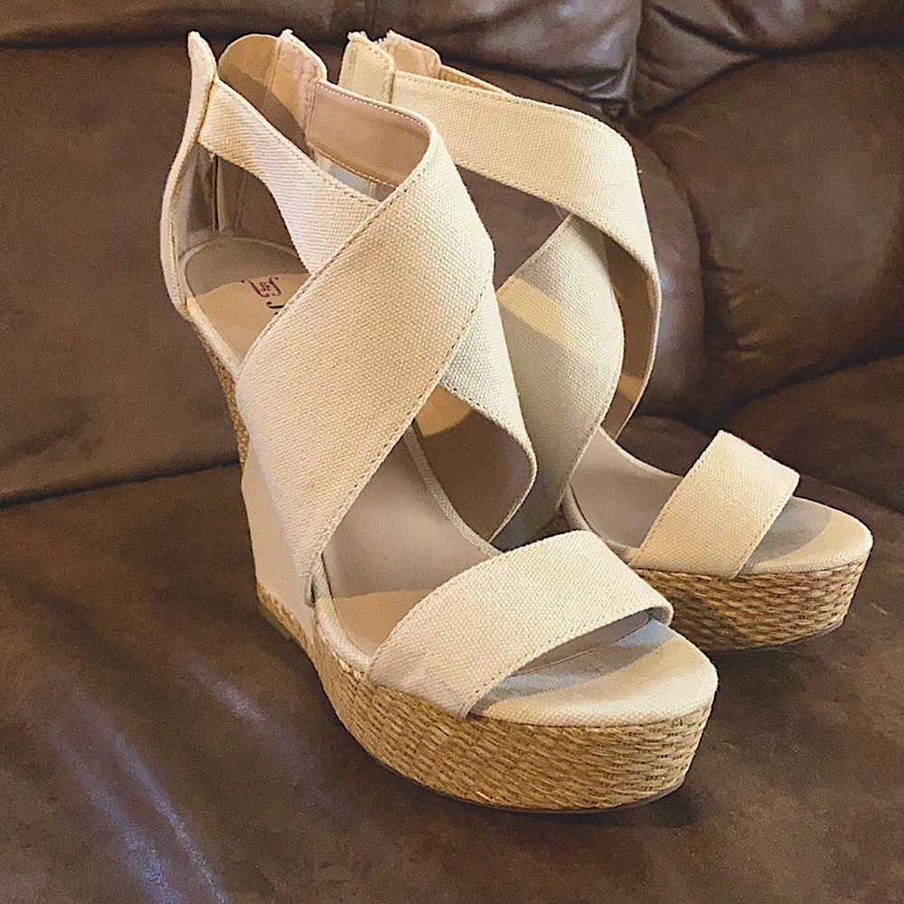 Just Fab White wedges